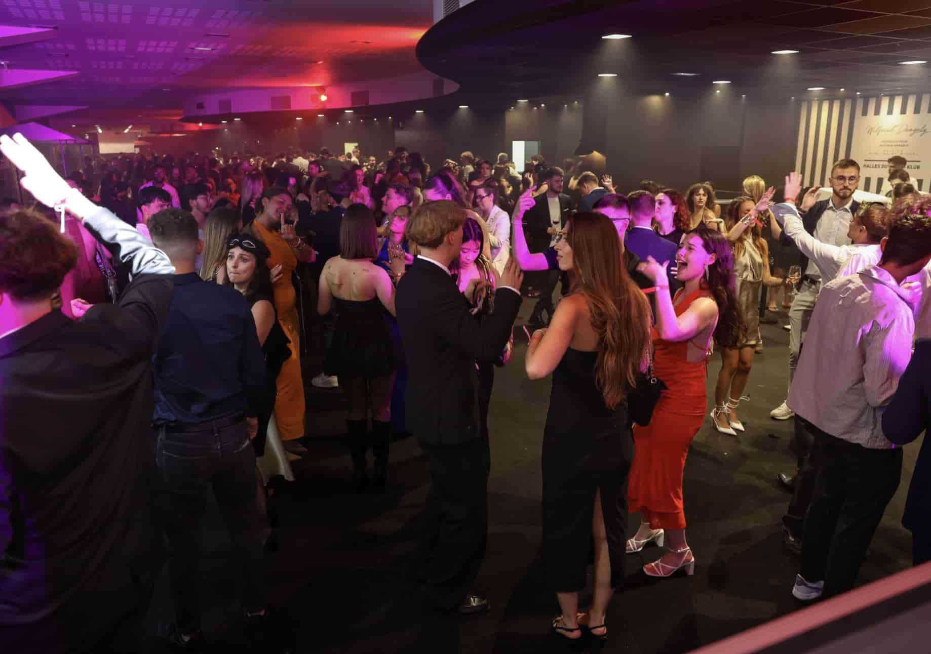 étudiants au gala