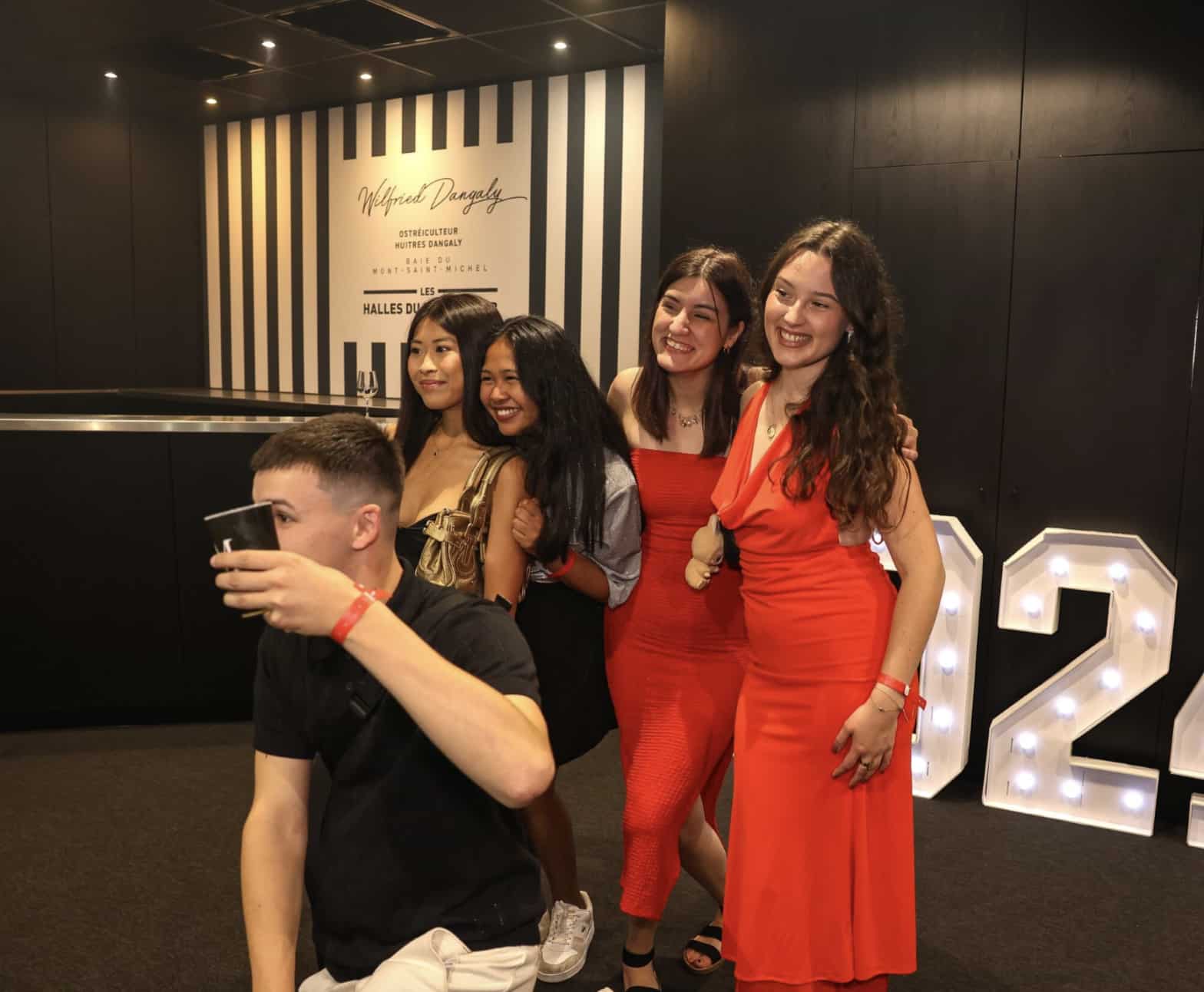 étudiants au photobooth